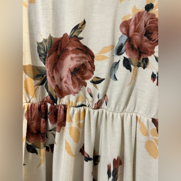 PROMESA Women’s Midi Floral Dress - Picture 2 of 9